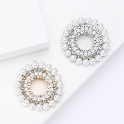 Pearl Wreath shown from the front