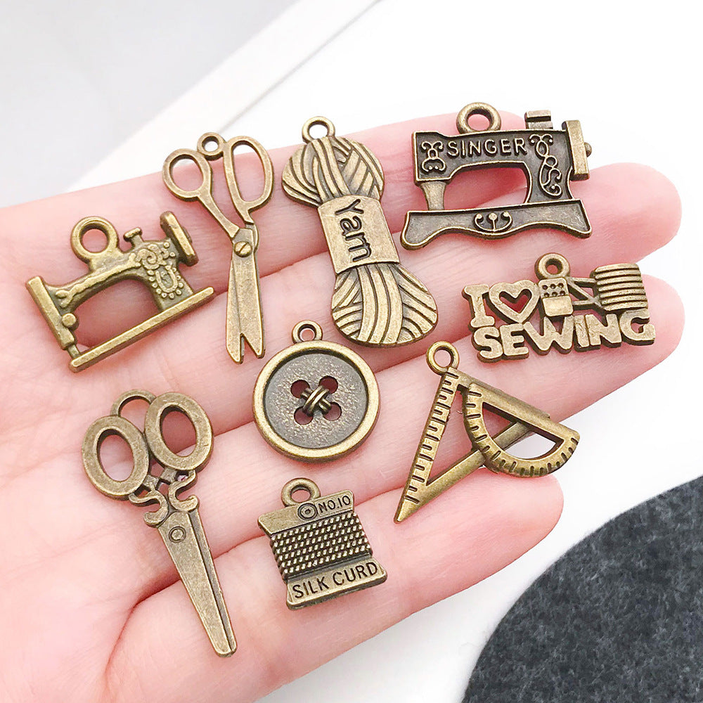 Vintage Zinc Alloy Sewing Machine Charm Pendant for DIY Keychain Bracelet Necklace