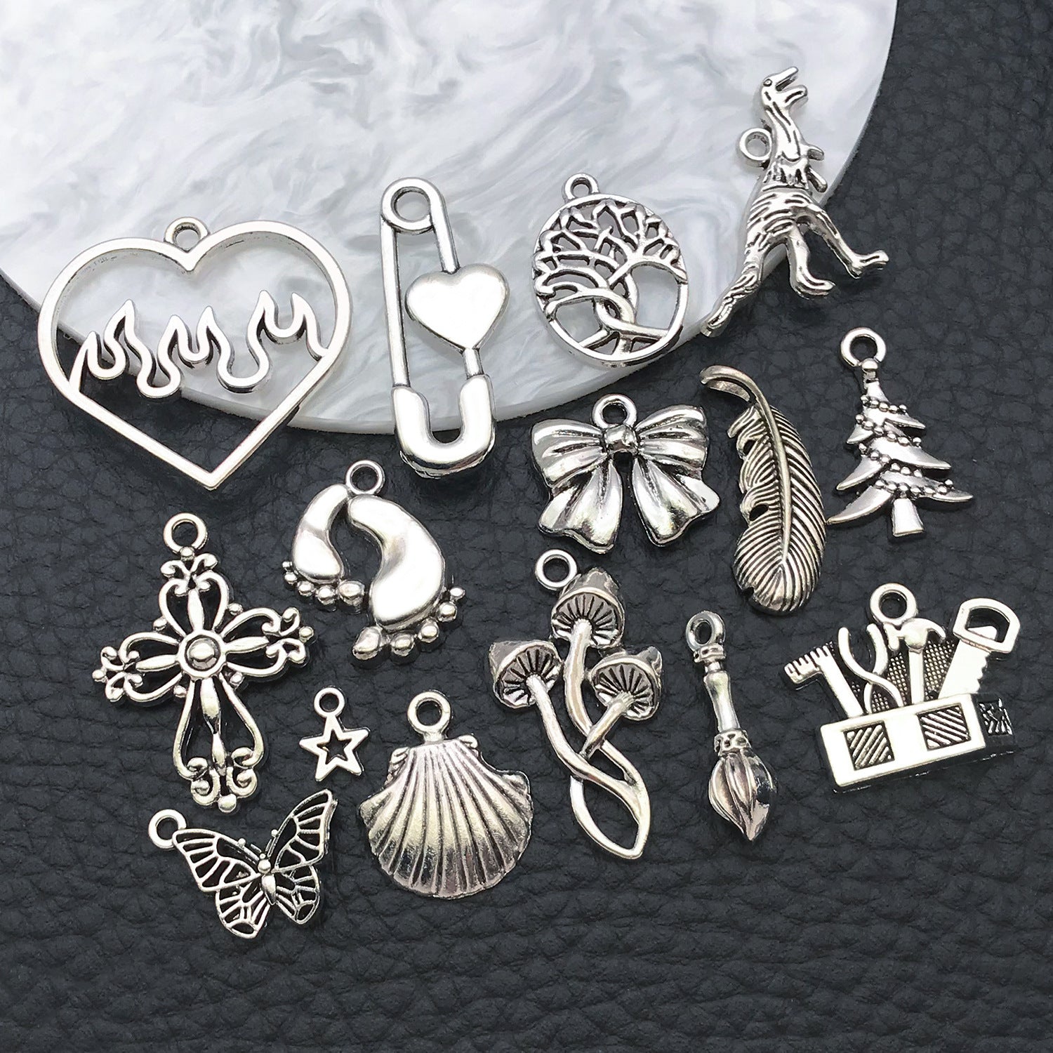 Antique Silver Zinc Alloy Heart Bow Christmas Tree Butterfly Charm Pendant for DIY Necklace Earring