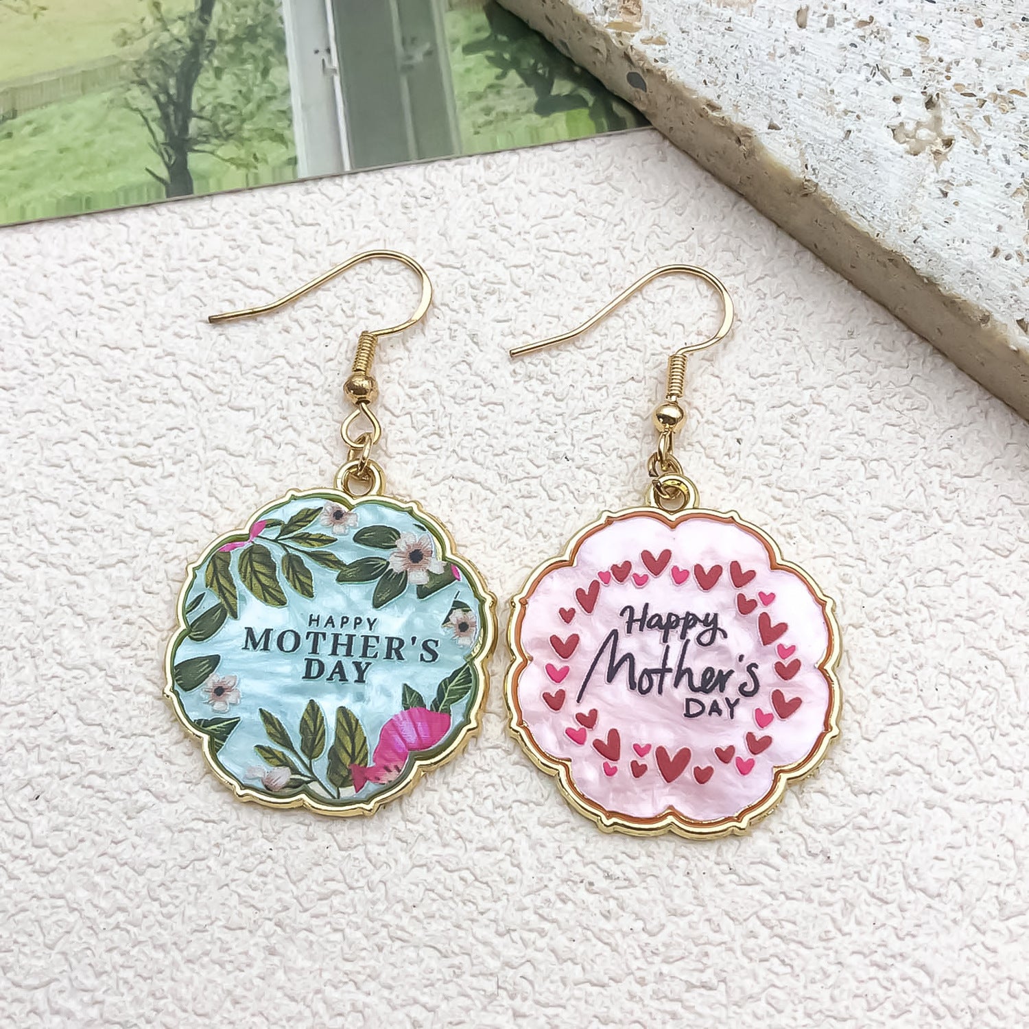 Zinc Alloy Round Mothers Day Happy Tag Charm Pendant for DIY Necklace Keychain Jewelry