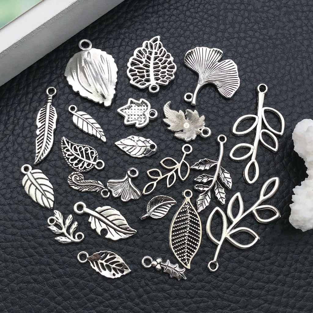 Antique Zinc Alloy Leaf Shape Charm Pendant for DIY Earrings Necklace Bracelet Making