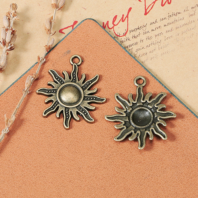 25mm Vintage Sun Alloy Charm Pendant