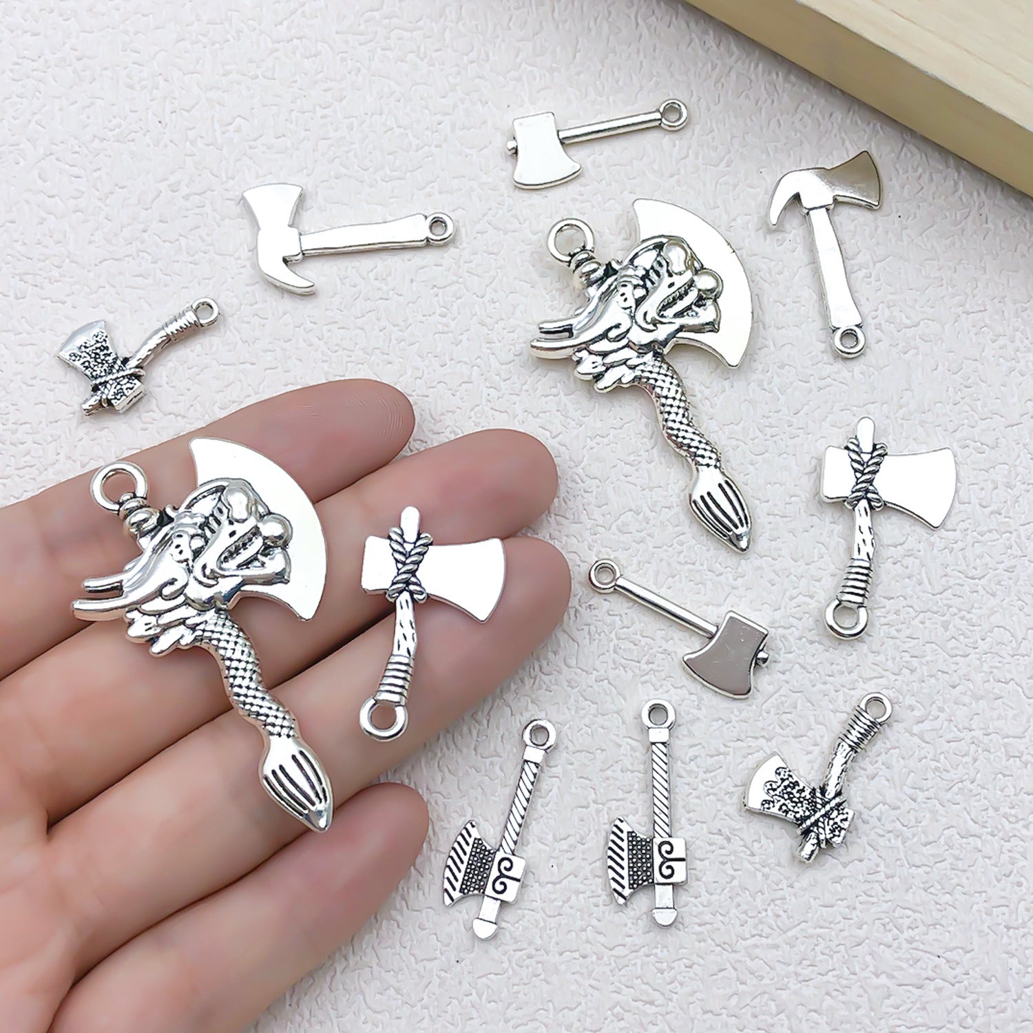 Antique Silver Zinc Alloy Axe Tool charm pendant for DIY bracelet necklace keychain
