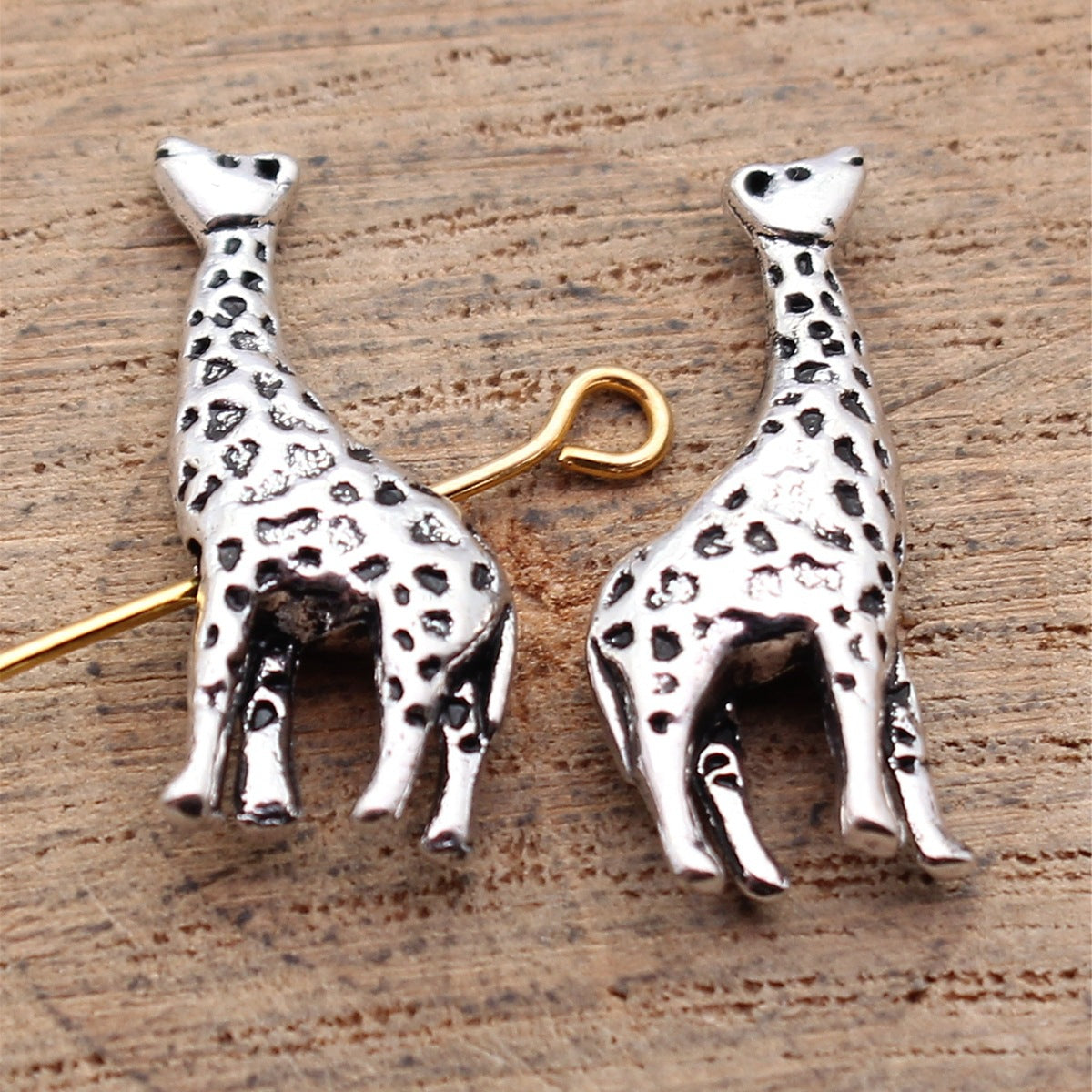 21x9mm 1.5g Antique Silver Zinc Alloy Giraffe Hole Beads for DIY Bracelet Jewelry Making