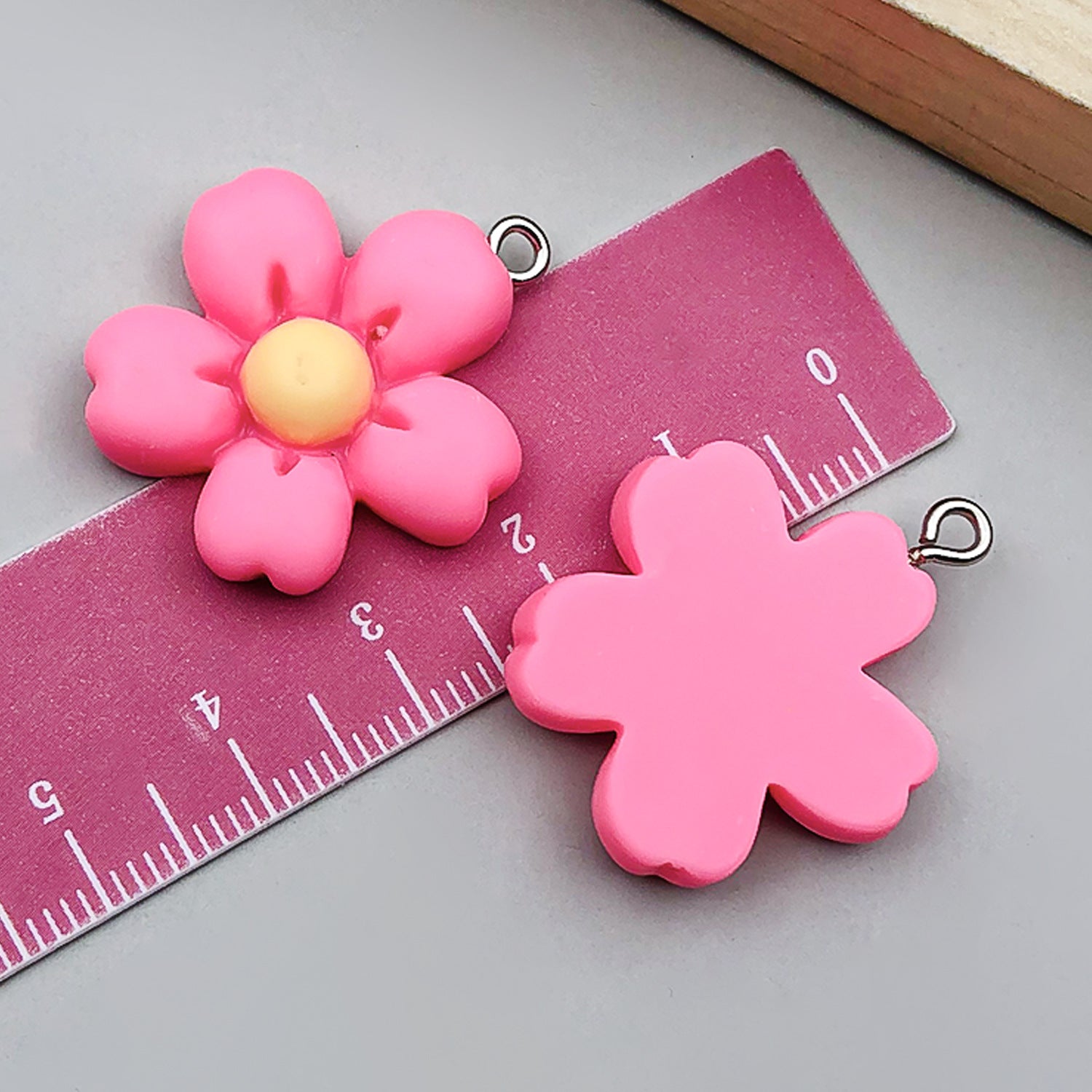 Resin Magenta Tulip Sunflower Flower Charm Pendant for Hair Accessories DIY Jewelry