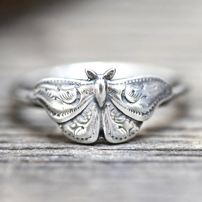 Antique Silver Engraved Moth Butterfly Top Fashion Ring