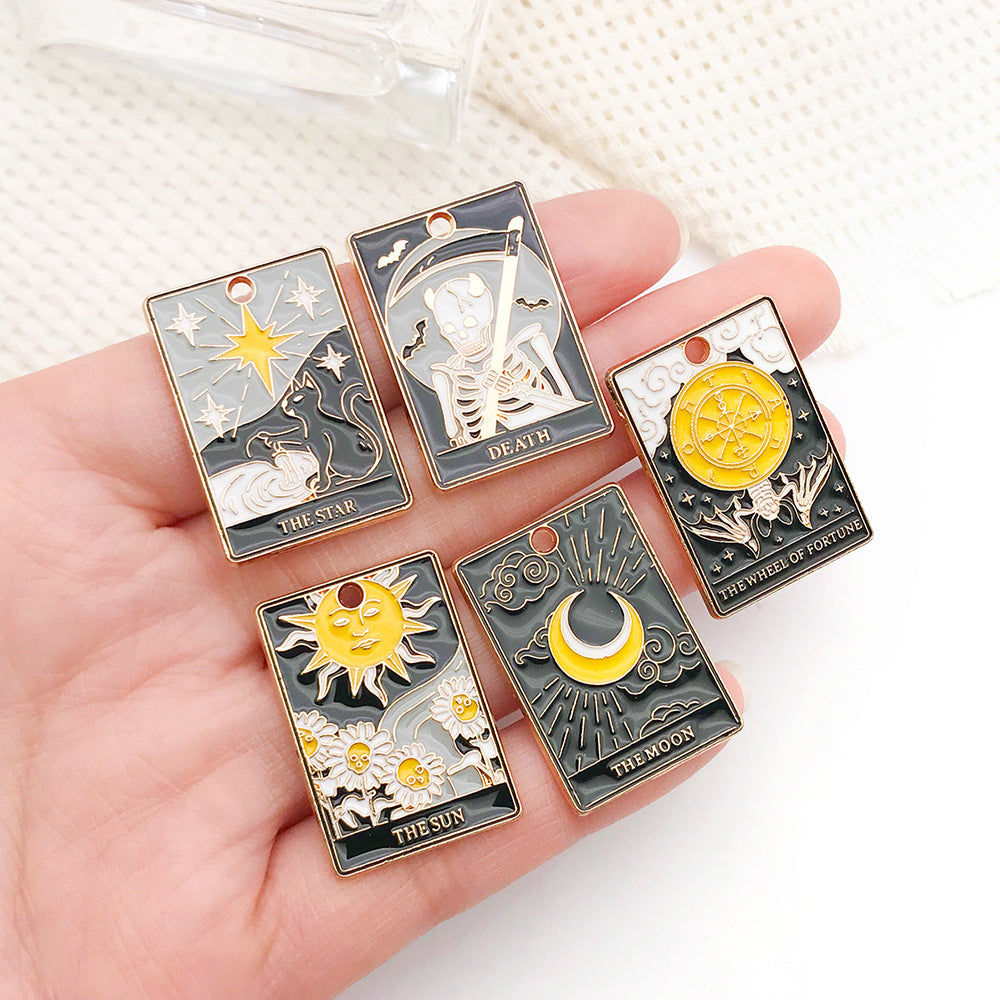 Black Zinc Alloy Sun Tarot Card Charm Pendant for Halloween Necklace Keychain DIY