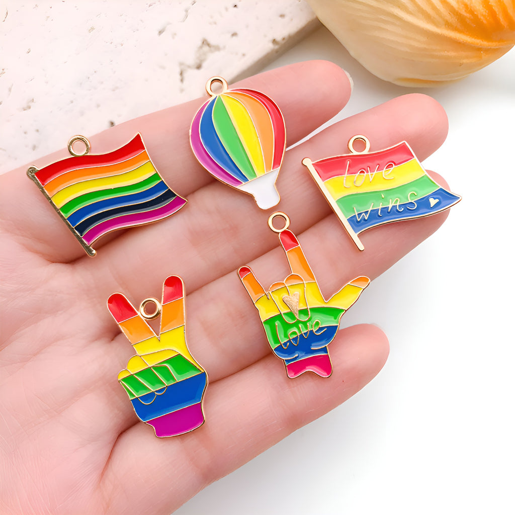 Colorful Enamel Zinc Alloy Rainbow Heart Charm Pendant for Bracelet Necklace DIY