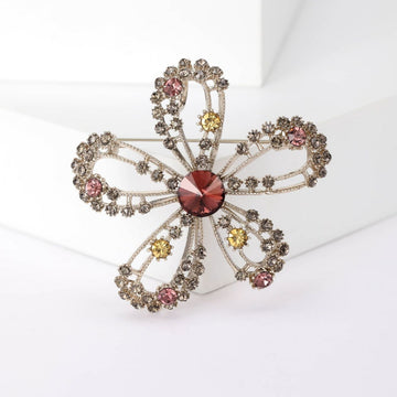 Brown Crystal Flower Brooch In 1 Style With Polished Metal And Decorative Details