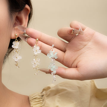 Green and White Translucent Flower Vine Stud Earrings