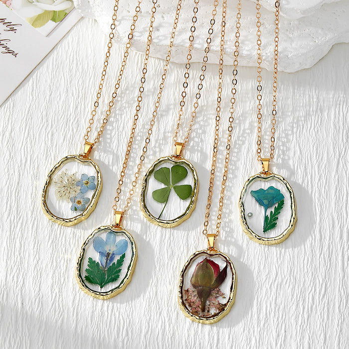 Gold Irregular Frame Dried Flower Resin Pendant Necklaces