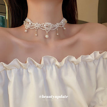 White Pearl Crystal Flower Choker Necklace Dangle Pearls