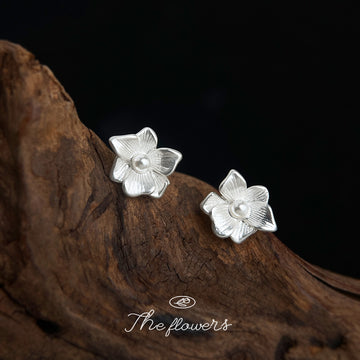 Silver Matte Flower Stud Earrings Pearl Center Pair