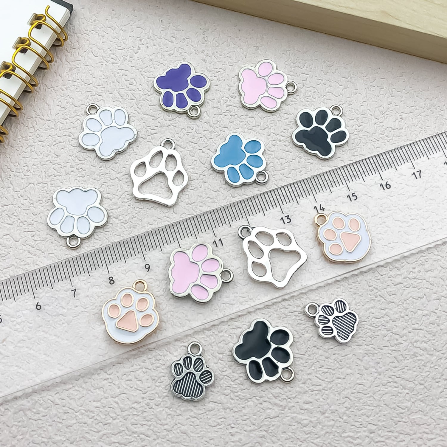 Enamel Zinc Alloy Cat Paw Bear Paw Dog Paw Footprint Charm Pendants for DIY Keychain