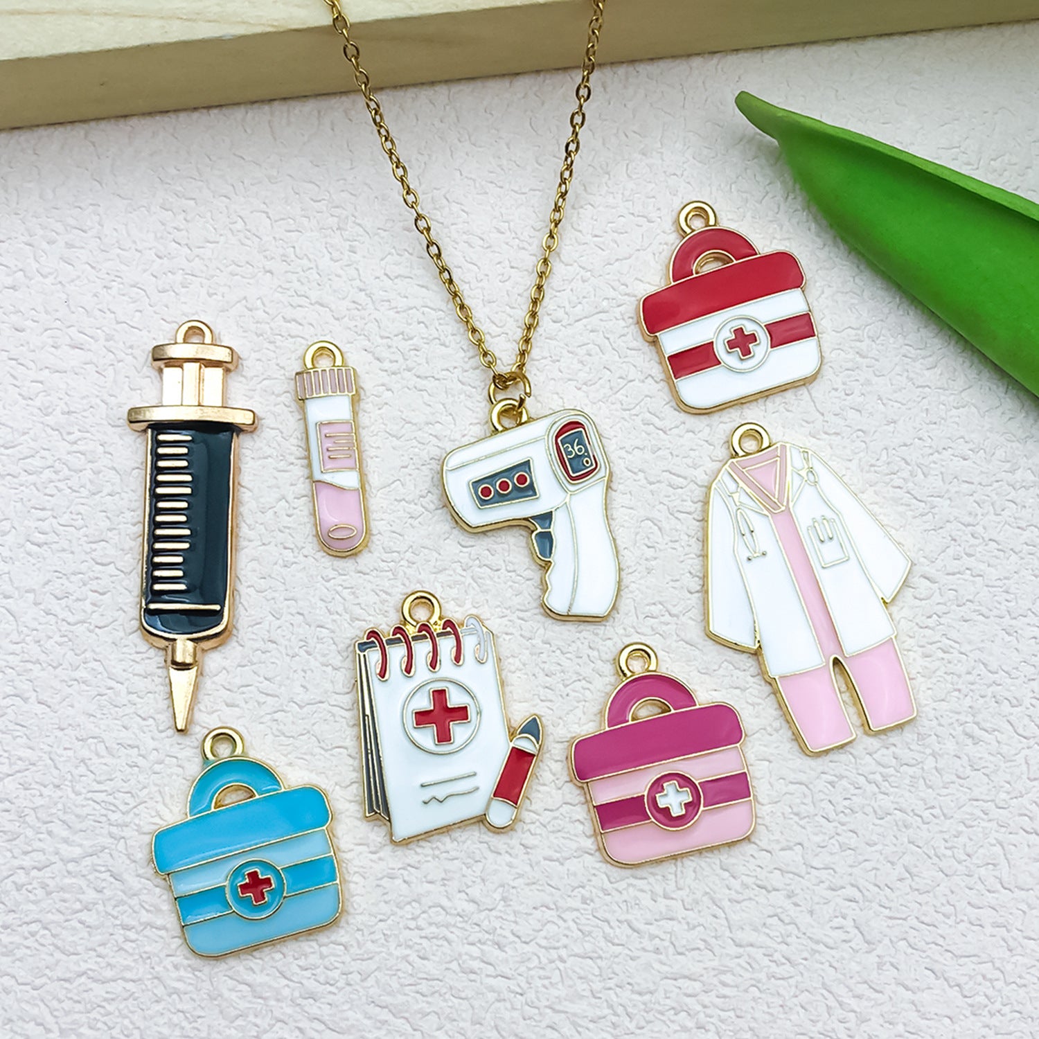Enamel Zinc Alloy Ambulance Medicine Box Doctor Chart First Aid Kit Charm Pendant for DIY Nurse Jewelry