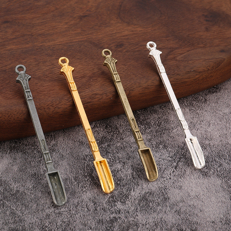 Mini Metal Scoop Keychain with Ring in Gold Silver Bronze