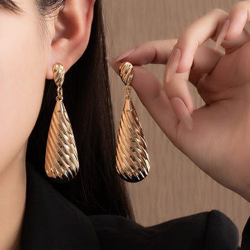Twisted Ribbed Teardrop Extra Long Dangle Earrings