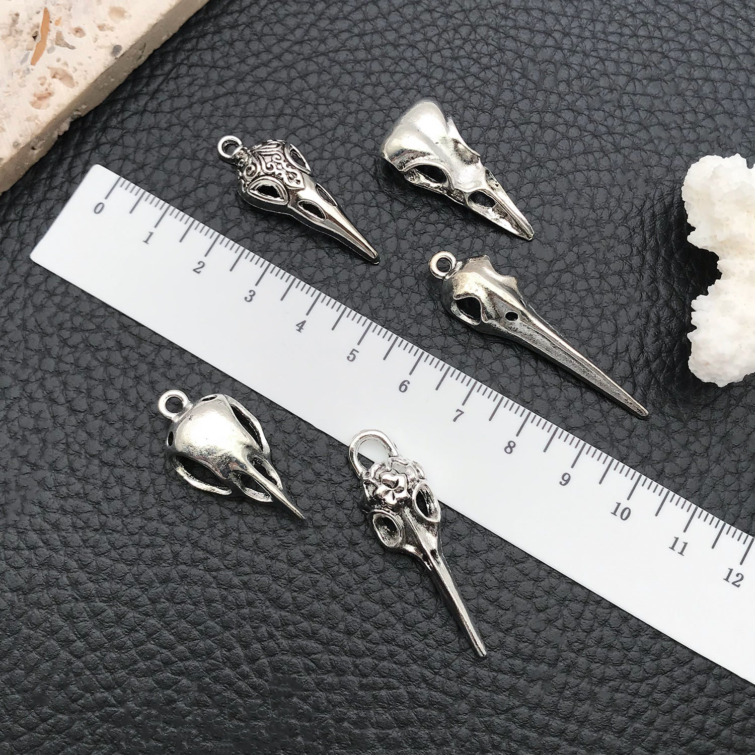 Vintage Zinc Alloy Skull Bird Head Gothic Charm Pendant for Men's Necklaces and DIY Jewelry