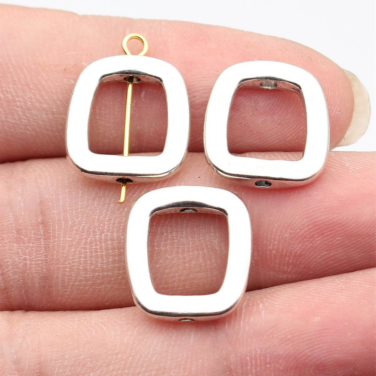 16x15mm 1.7g Antique Silver Zinc Alloy Hollow Trapezoid Loose Metal Beads for Bracelet Jewelry Making