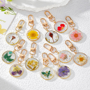 Gold Round Pressed Flower Resin Keychains Lobster Clasp 12 Styles