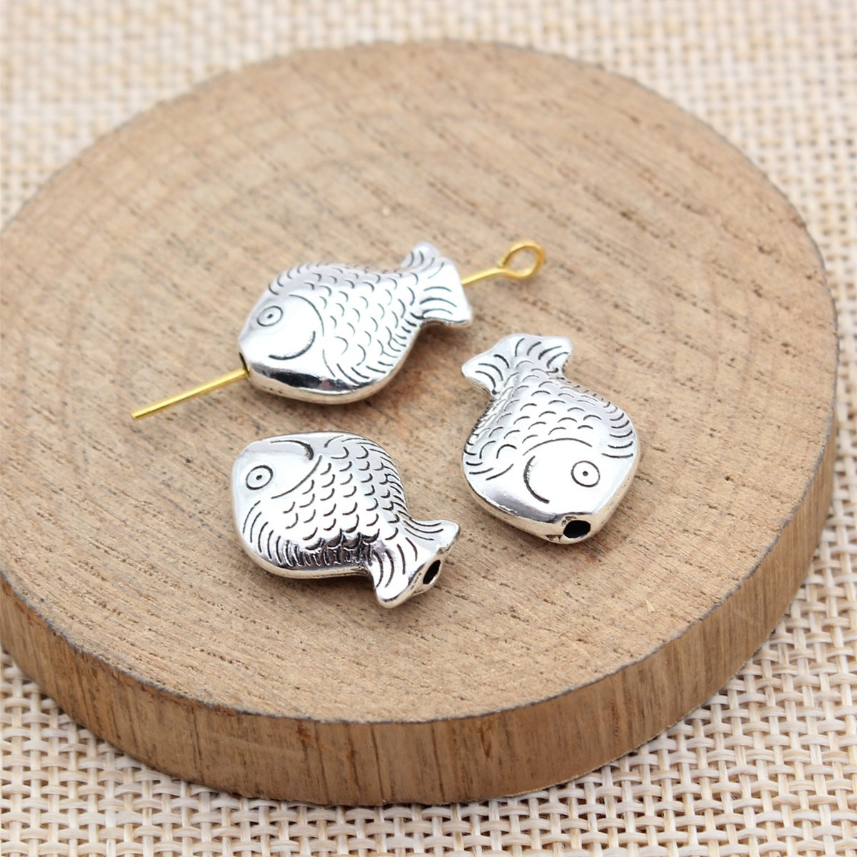 17x13x5.6mm 3.1g Multicolor Zinc Alloy Fish Small Hole Spacer Beads for Necklace Bracelet Making