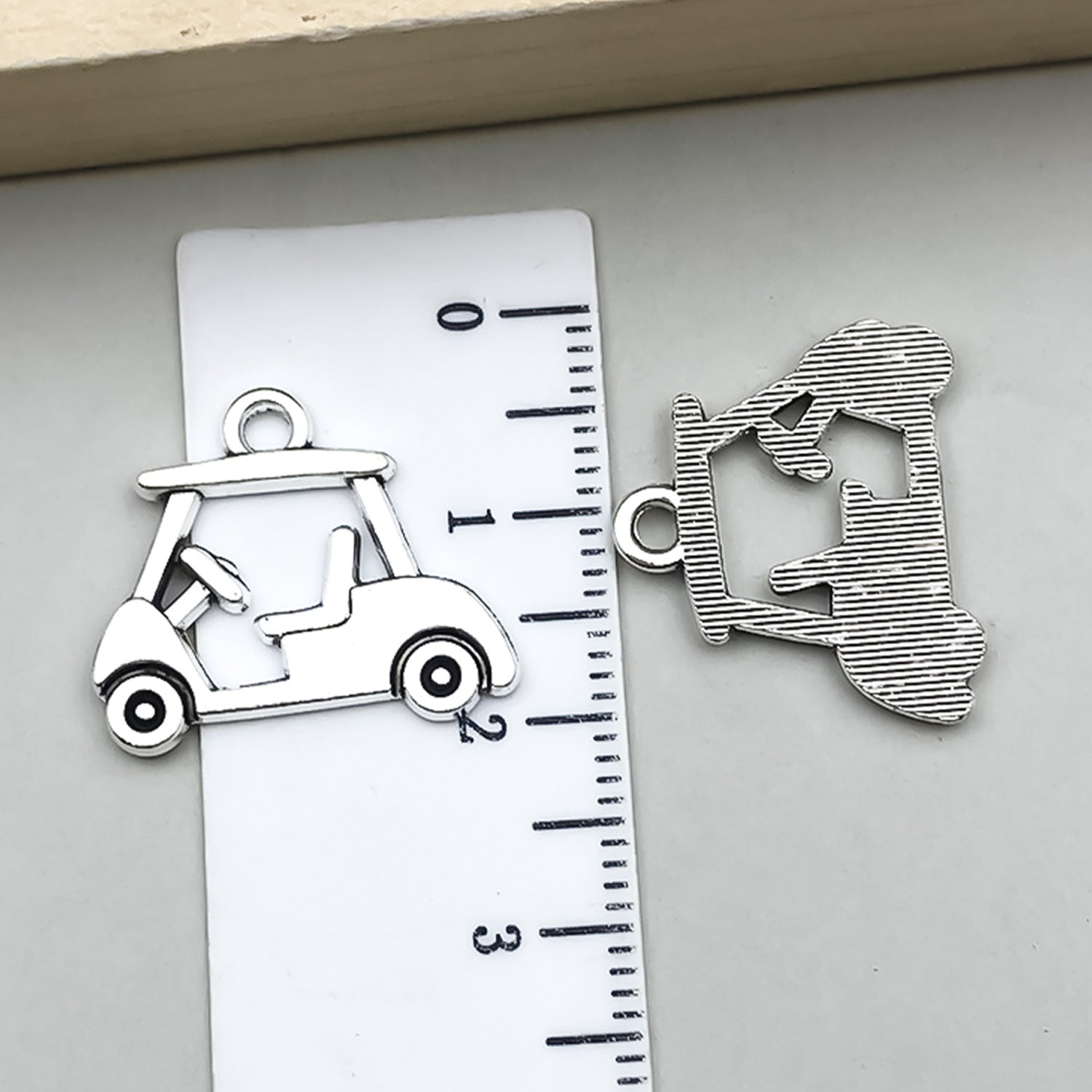 Antique Silver Zinc Alloy Golf Ball Sports Charm Pendant for DIY Keychain Jewelry