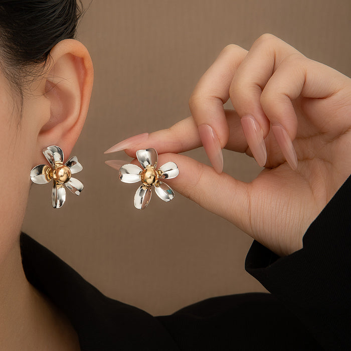Polished Silver Petal Gold Center Flower Stud Earrings