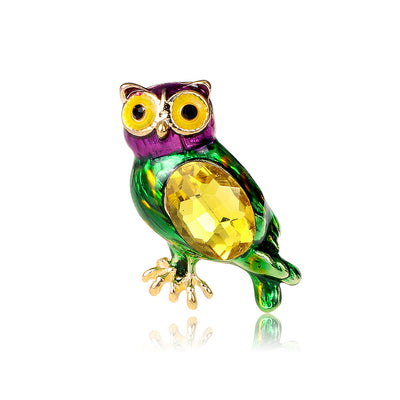 Front product view of the owl brooch pin in green and gold