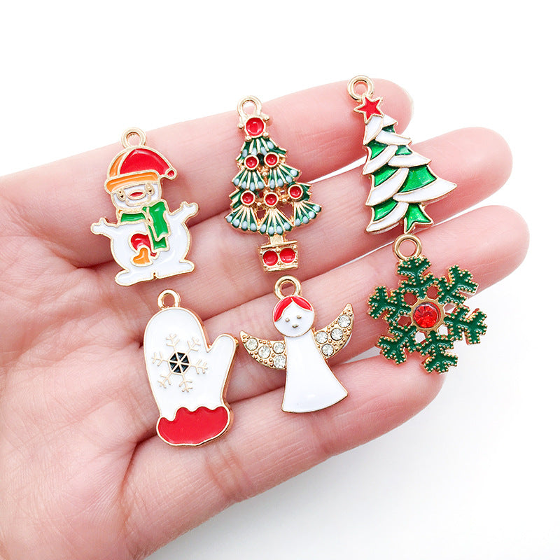 Enamel Zinc Alloy Christmas Tree Charm Pendant for DIY Holiday Jewelry Decoration