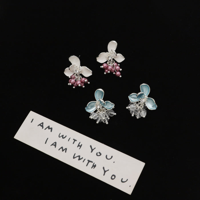 White and Blue Flower Bead Cluster Dangle Stud Earrings