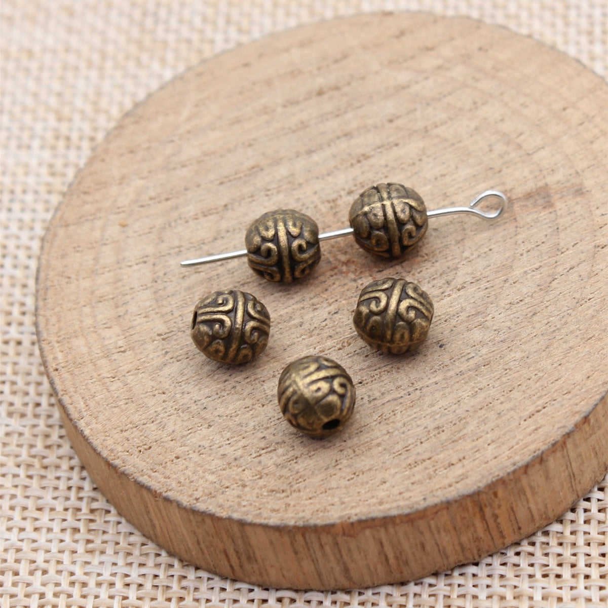 7.3x7.2x7.2mm 1.2g Multicolor Zinc Alloy Carved Ball Small Hole Spacer Beads for Bracelet Necklace DIY