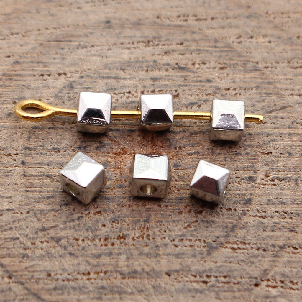 3.4x3.1x3.1mm 0.16g White K Tone Zinc Alloy Geometric Faceted Small Hole Spacer Beads for DIY Jewelry Making