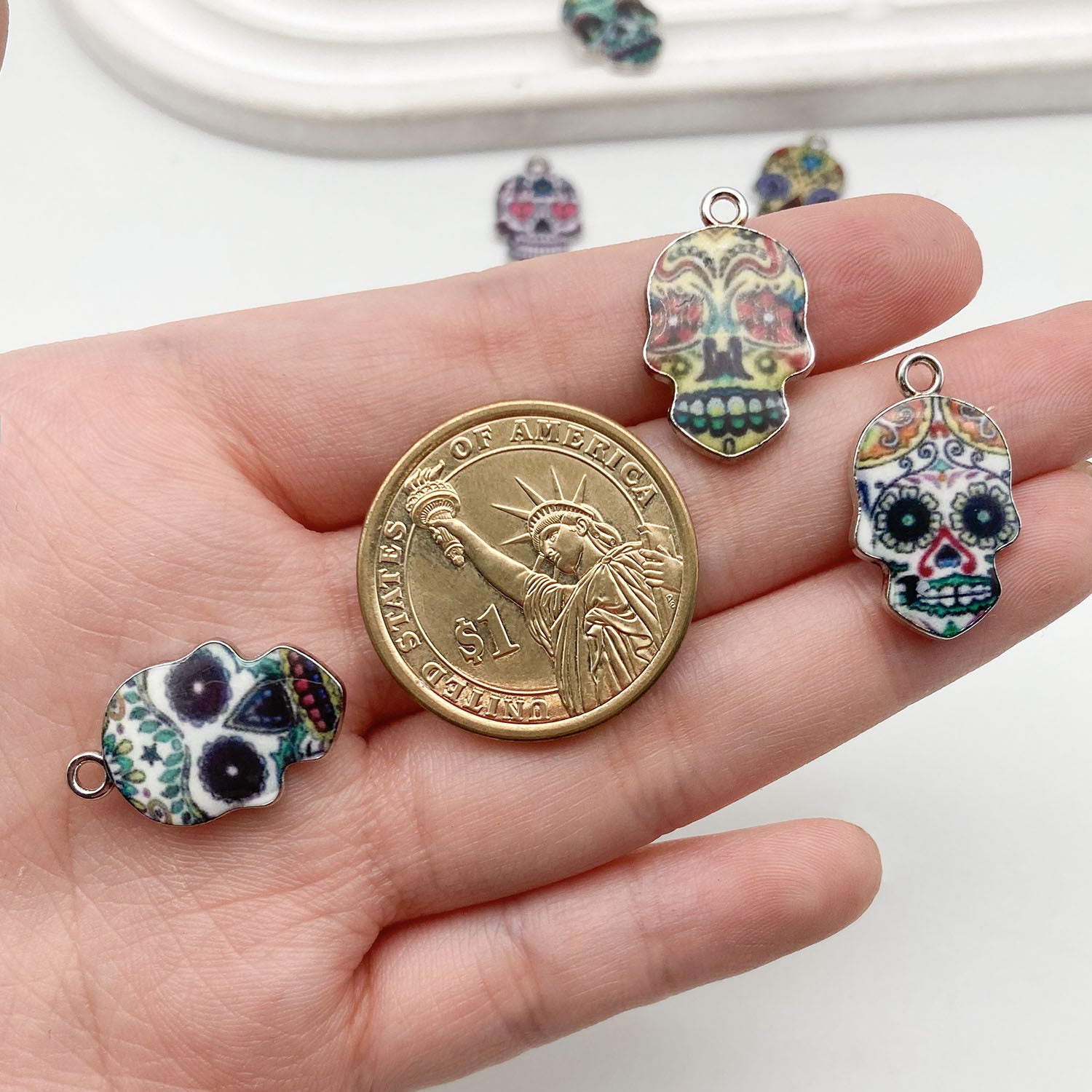 Zinc Alloy Iridescent Skull Head Enamel Charm Pendant for DIY Bracelet Necklace