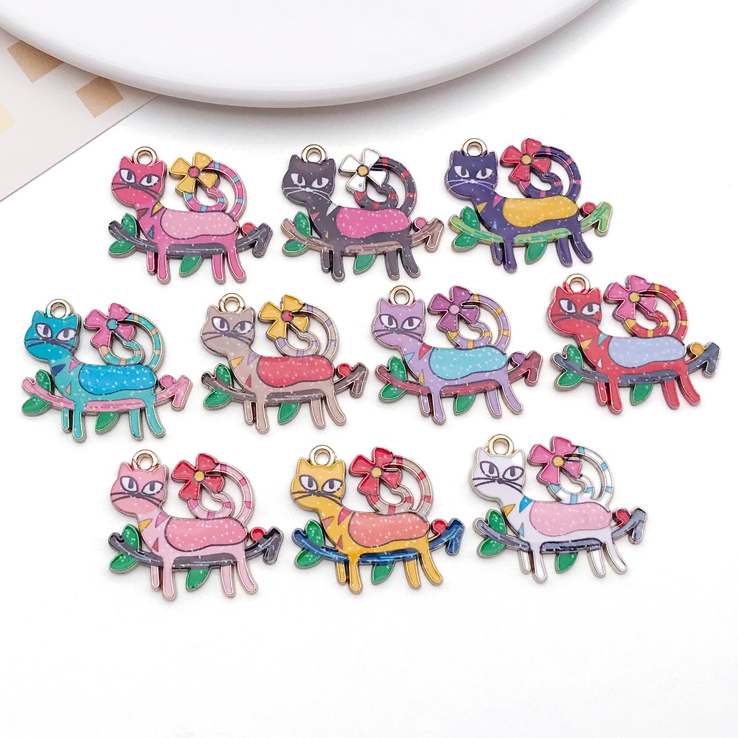 Enamel Zinc Alloy Cartoon Cat Charm Pendant for DIY Bracelet Necklace Keychain Jewelry