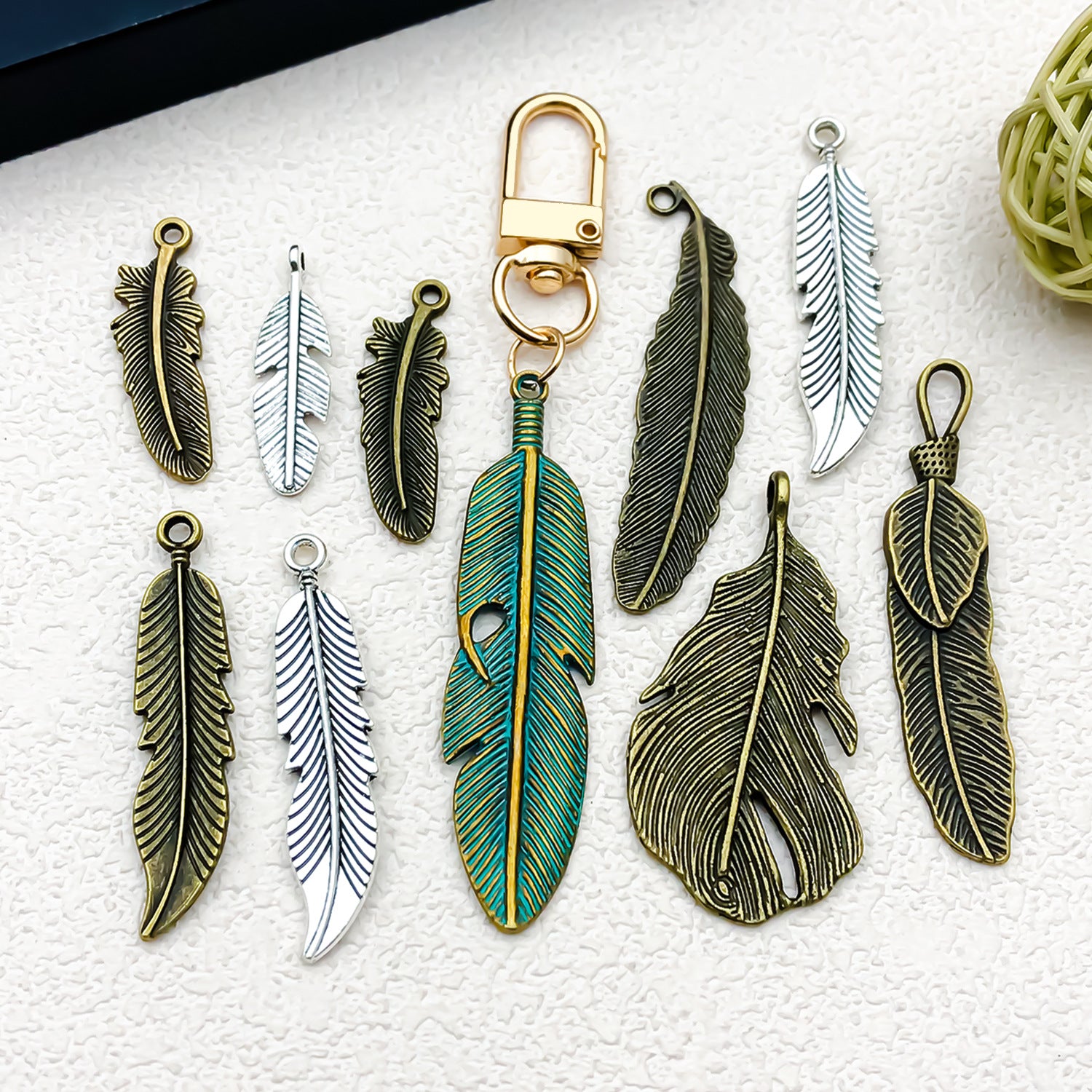Vintage Zinc Alloy Feather Leaf Charm Pendant for DIY Necklace Earring Jewelry Making