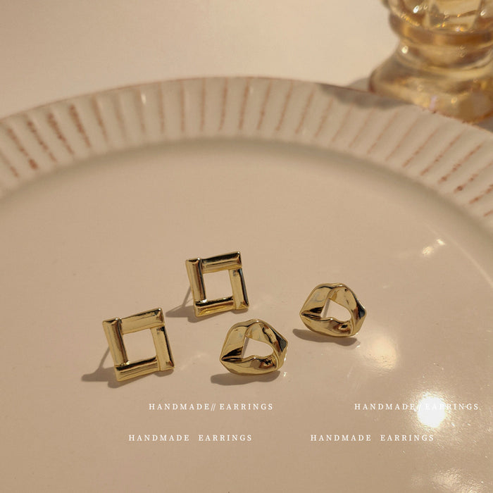 Gold Geometric Square Frame and Twisted Heart Stud Earrings
