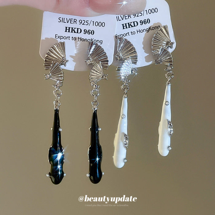 Fan and Teardrop Drop Ear Clips in Black and White Tones