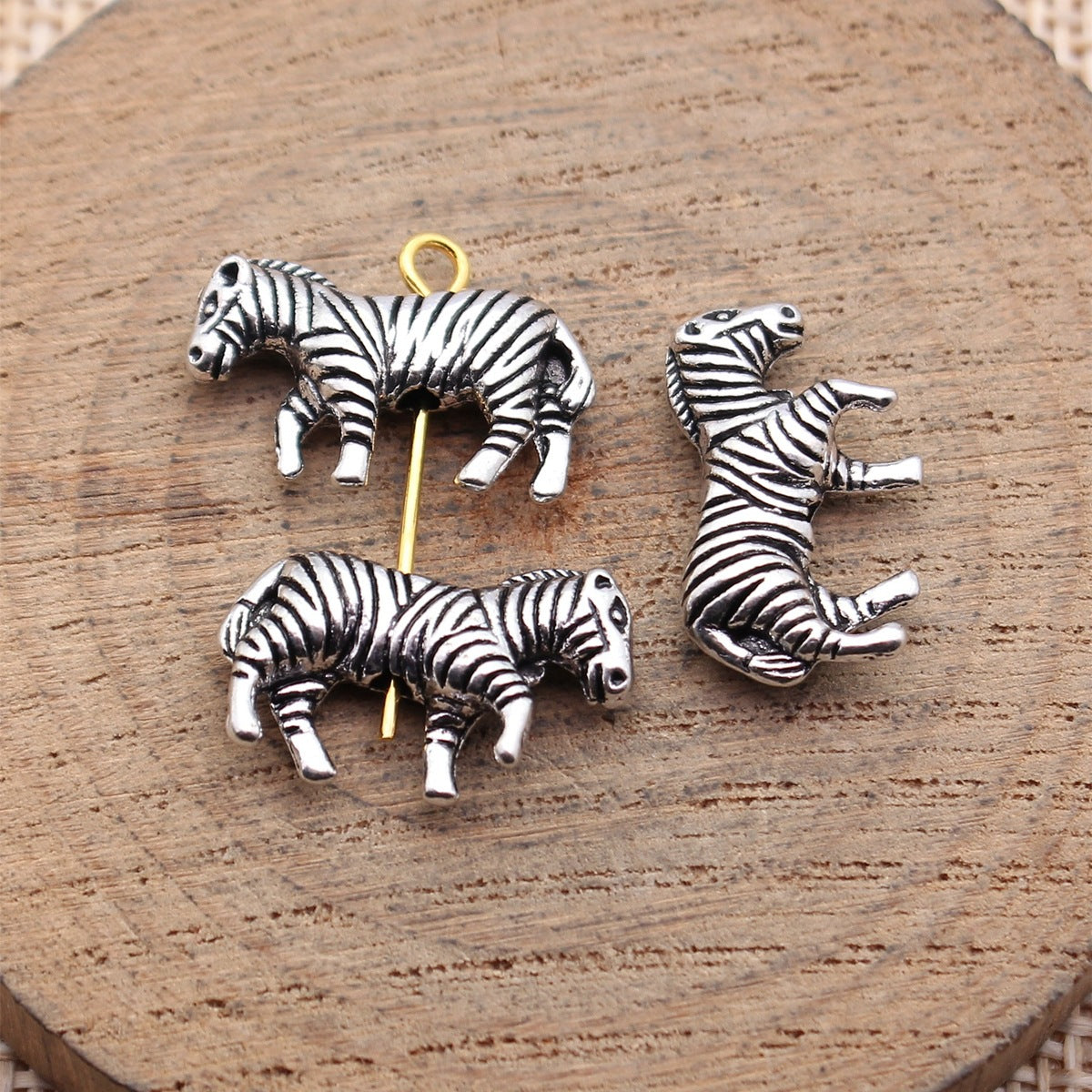 18x11mm 1.8g Antique Silver Zinc Alloy Zebra Loose Metal Beads for Bracelet Necklace DIY Jewelry Making
