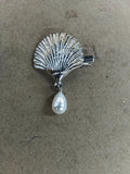 Metal Scallop Shell Duckbill Hair Clip With Pearl Drop view 6