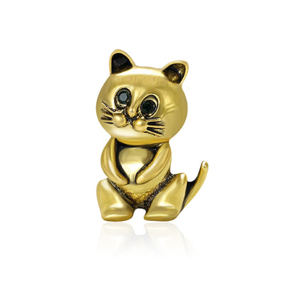 Front view of sitting cat brooch with polished metal finish decorative metal pin