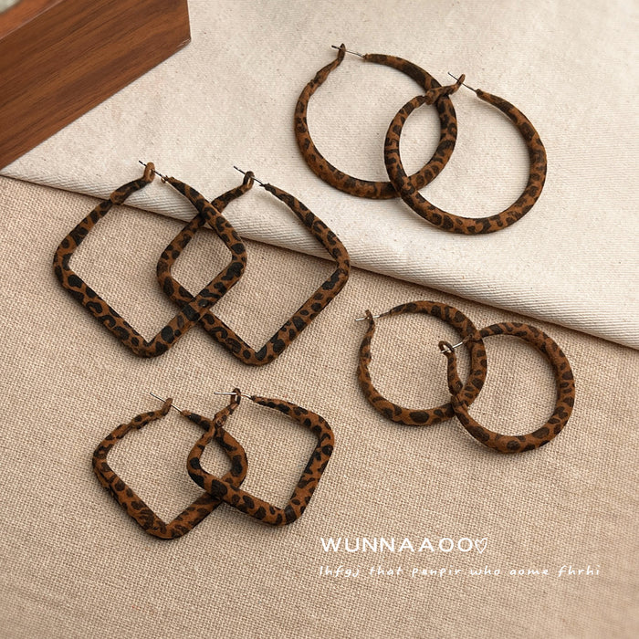 Leopard Flock Hoop Earrings Round Square Two Size Styles