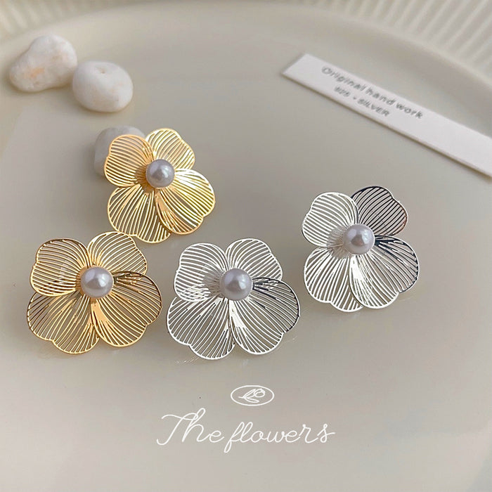 Openwork Line Flower Stud Earrings Pearl Center Gold Silver