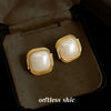 Cushion Pearl