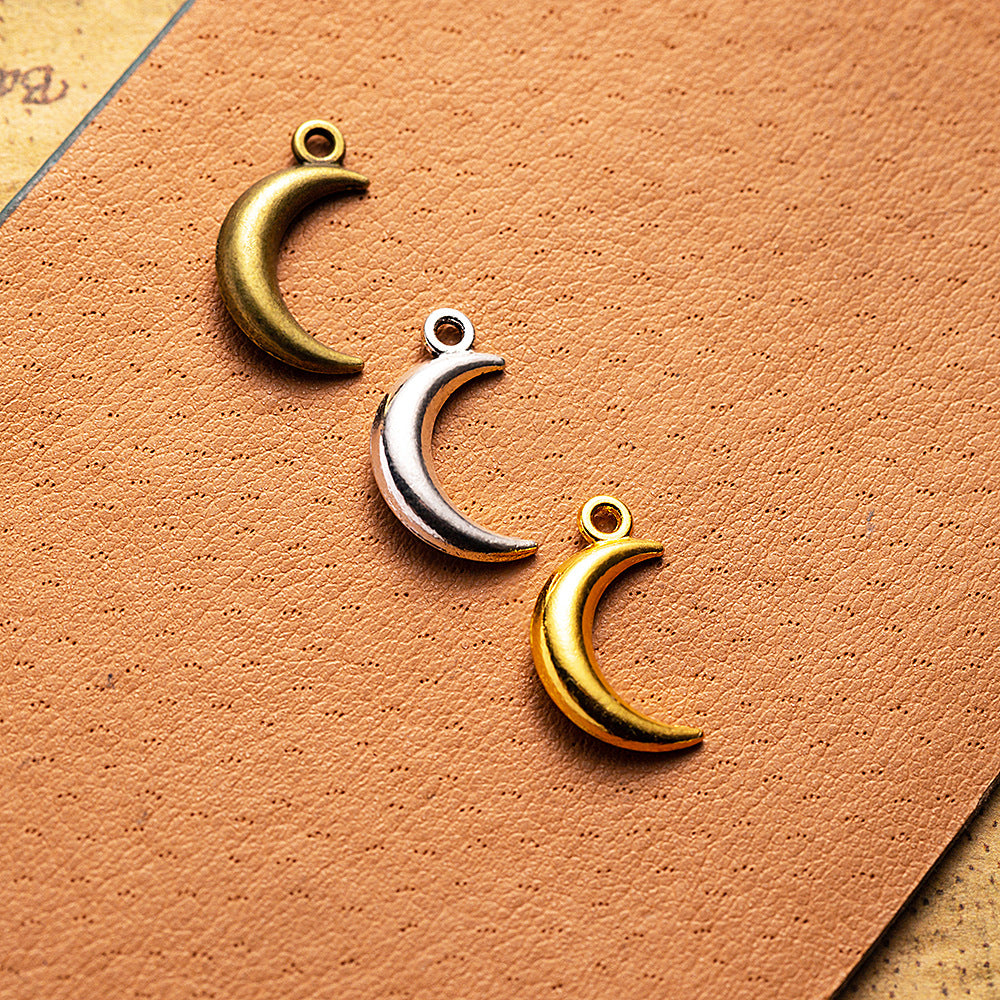 Double-Sided Vintage Alloy Moon Charm Pendant 19x11mm