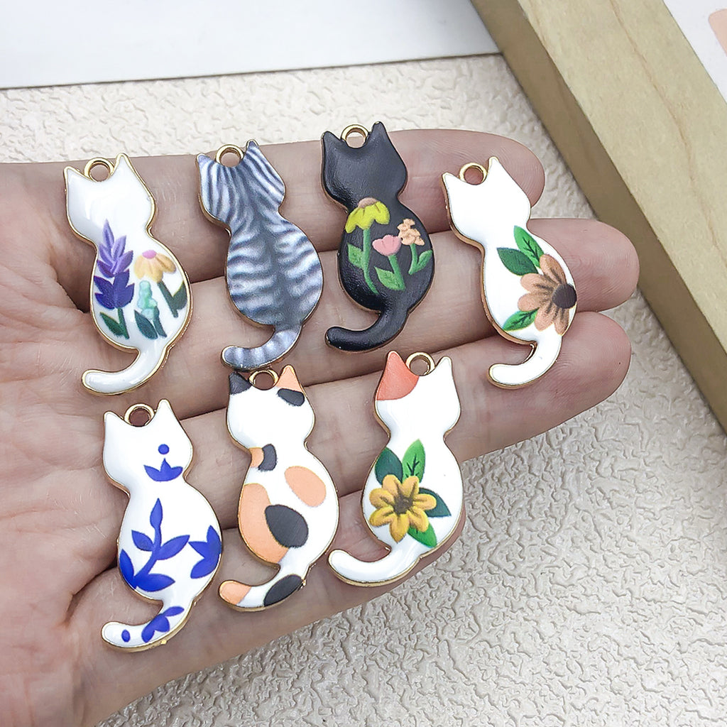 Zinc Alloy Enamel Cute Cat Charm Pendant for DIY Necklace Earrings Keychain