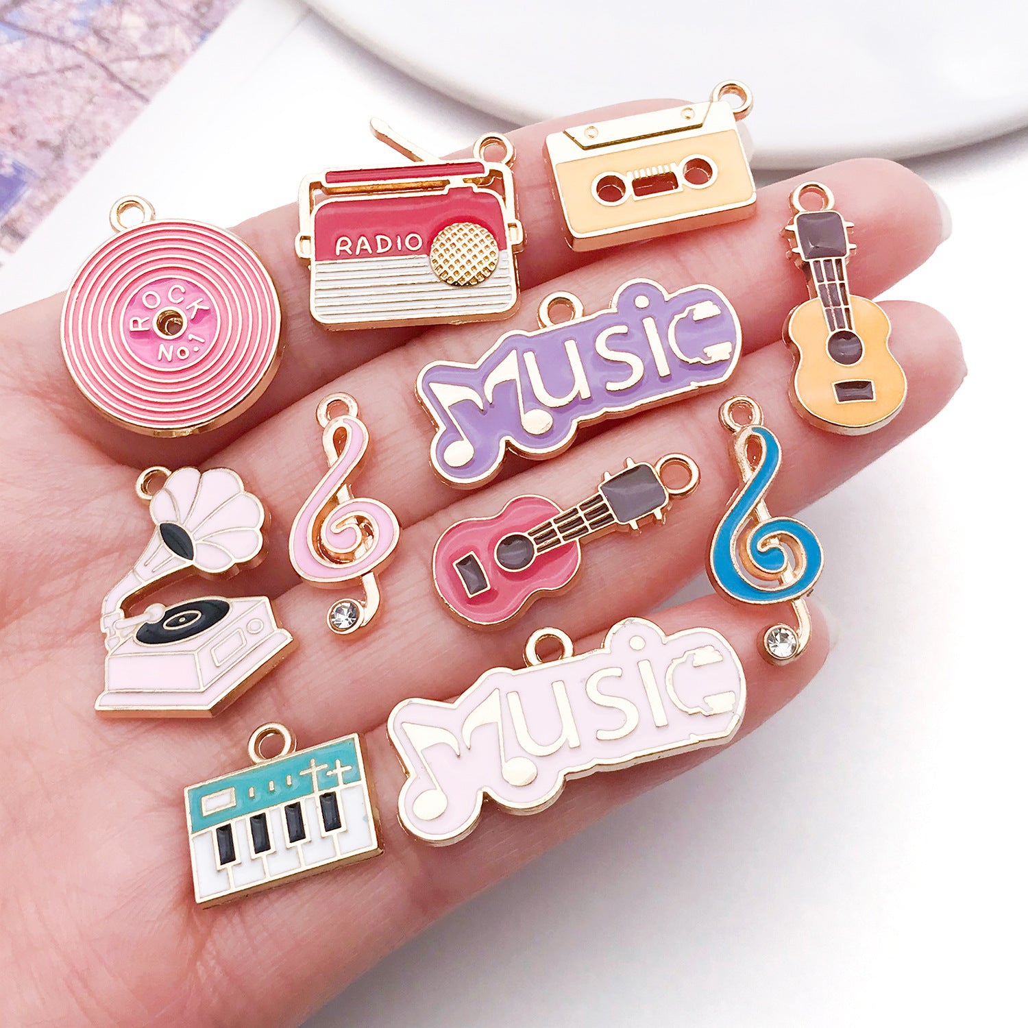 Zinc Alloy Enamel Piano Guitar Music Charm Pendant for Bracelet Necklace Keychain Making