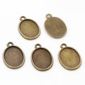 Plain Oval Bezel Pendant Trays in Four Metal Tone Finishes view 4