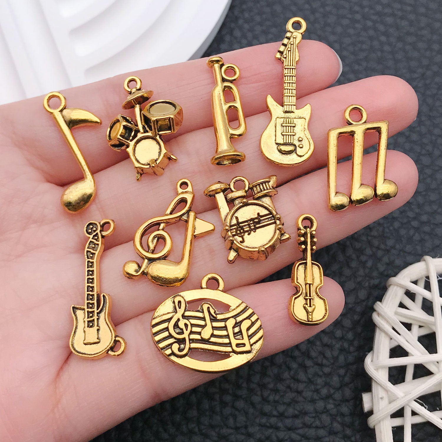 Vintage Gold Zinc Alloy Music Note Guitar Drum Instrument Charm Pendants for DIY Jewelry