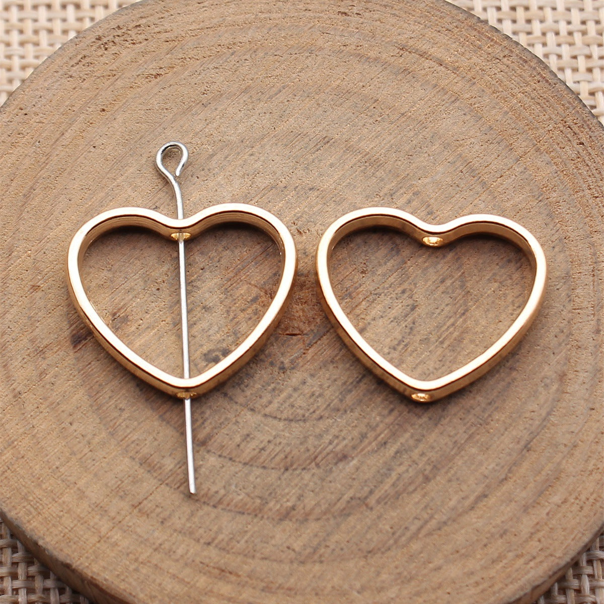 20x17mm 1.4g Multicolor Zinc Alloy Geometric Hollow Heart Frame Loose Metal Beads for Bracelet DIY