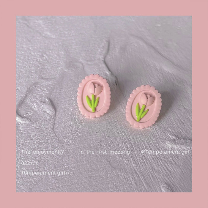 Pink Scalloped Oval Tulip Relief Stud Earrings Pair